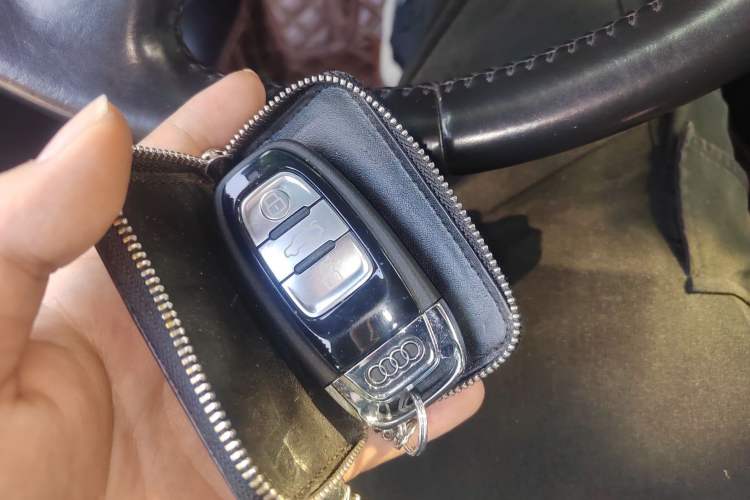 Used Audi A8 2014 A8L 45 TFSI quattro Luxury Model Vehicle Key