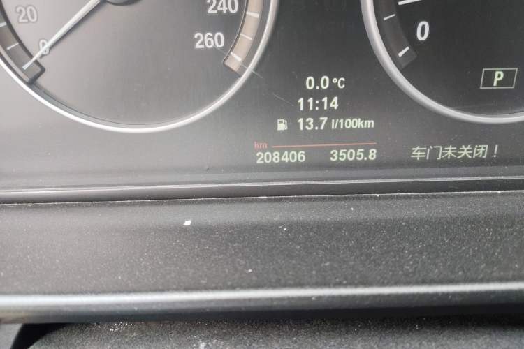 Used BMW 5 Series 2011 523Li Luxury Model