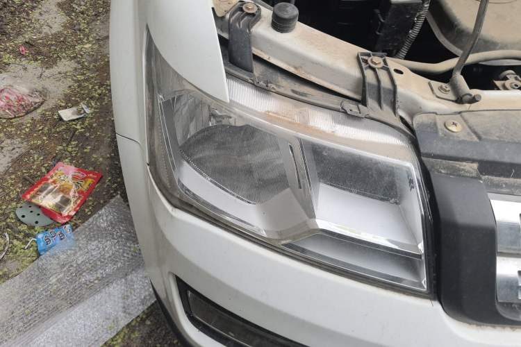 Used CHANGAN KAICHENG Shenqi F30 2018 1.5L Comfort Trim Short Wheelbase DAM15L Right Front Headlight