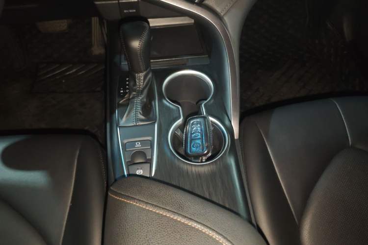 Used Toyota Camry 2023 2.0GVP Premier Edition