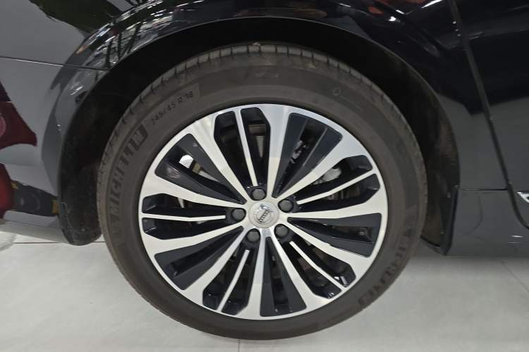 Used Volvo S90 2024 B5 Zhiyi Luxury Edition
