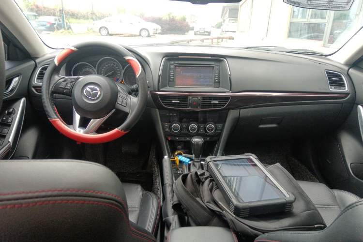 Used Mazda Atenza 2014 2.5L Blue Sky Prestige Edition Center Console