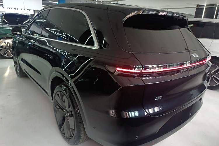 Used Li Auto L6 2025 Pro Smart Refresh Edition Rear Left 45 Deg