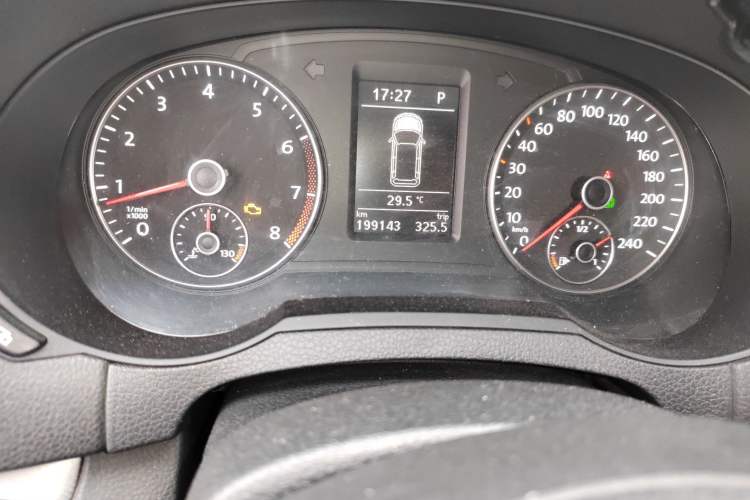 Used Volkswagen Sharan 2012 2.0 TSI Standard Version Euro IV Odometer Close Up