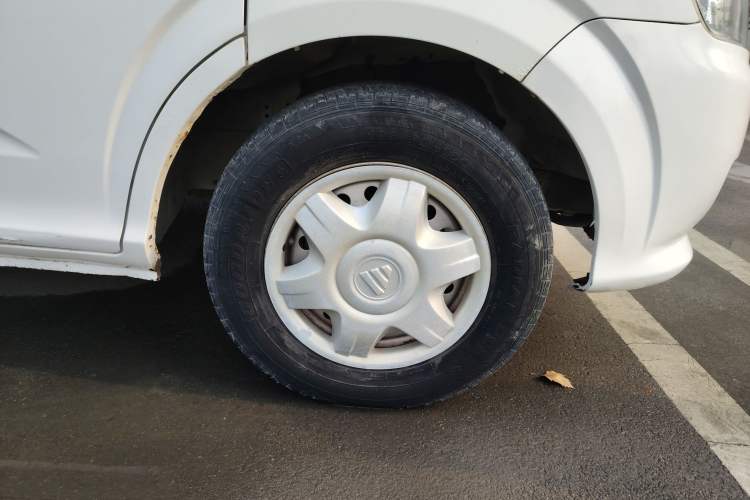 Used Foton Scenic G5 2020 2.0L Long-Wheelbase Flat-Roof 6-Seater Multi-Purpose Passenger Vehicle 1TZS