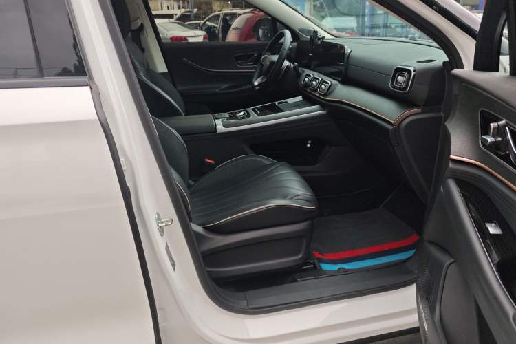 Used Chery Tiggo 9 2023 2.0T Dual-Clutch Two-Wheel Drive Leading Edition 5 Seats