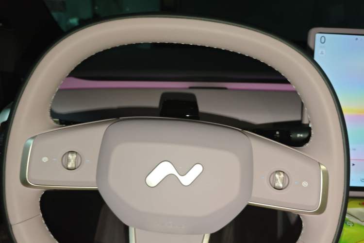 Used ONVO L60 2024 60 kWh Rear-Drive Version
