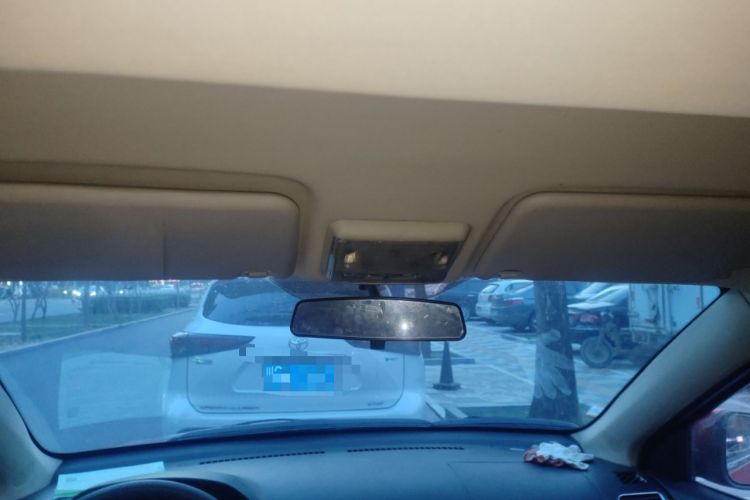 Used Dongfeng Fengon 360 2015 1.3T Diesel Manual Eco-Version 7-Seater