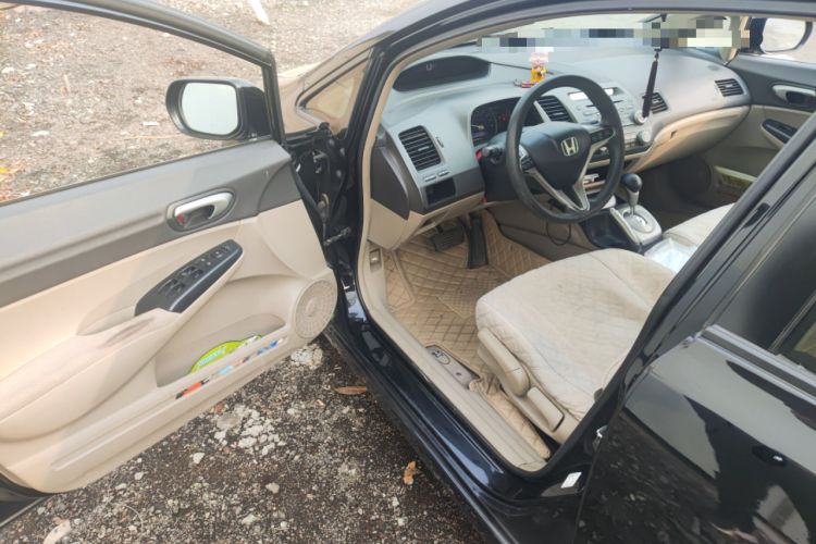 Used Honda Civic 2009 1.8L automatic comfort version
