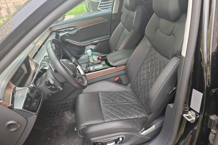 Used Audi A8 2022 A8L 55 TFSI quattro Luxury Edition Collector's Model
