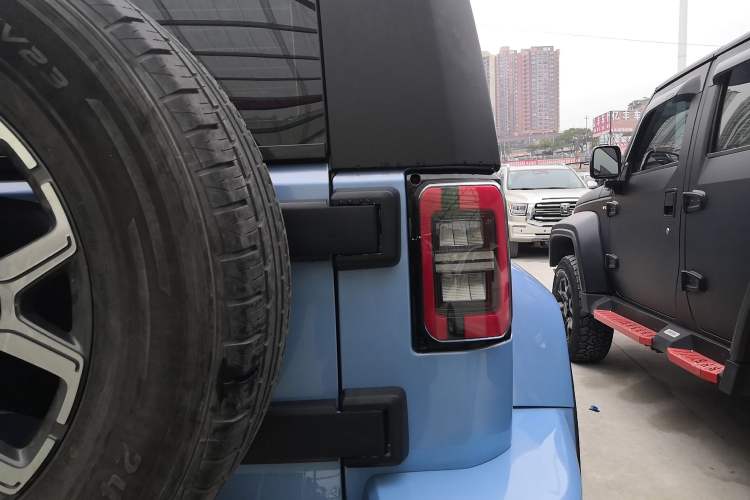 Used BAIC Off-Road BJ40 2023 2.0T Automatic Four-Wheel Drive Urban Hunter Edition Chivalrous Type