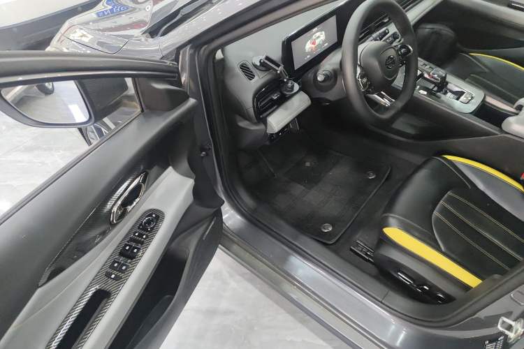 Used GAC Trumpchi EMPOW 2022 270T DCT J16 R-Style Track Edition Driver Seat