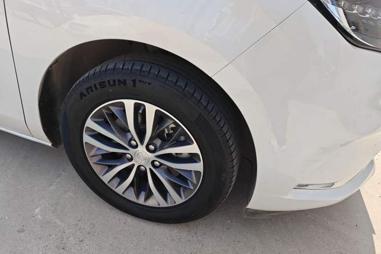 Used Buick GL8 2022 ES Landtrek 653T Comfort Edition