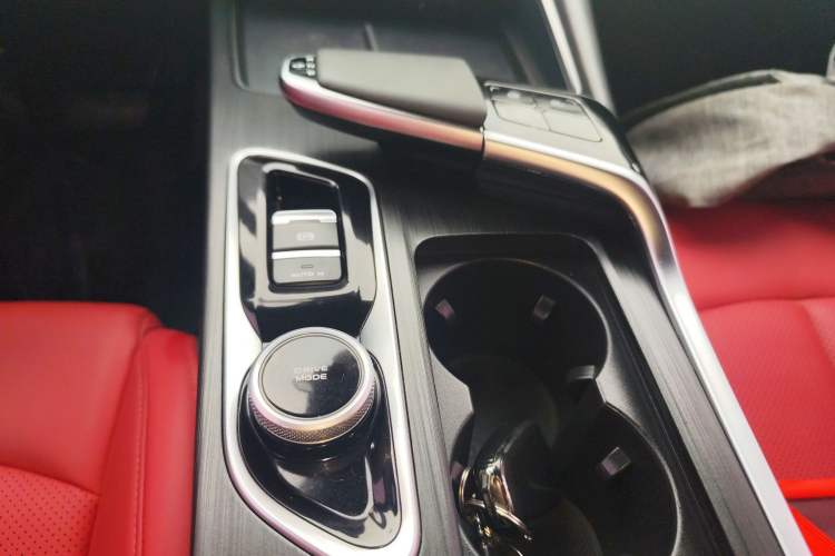 Used CHANGAN UNI-T 2020 1.5T Prestige Version
