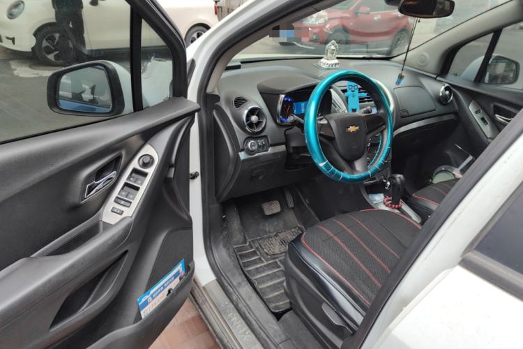 Used Chevrolet Trax 2016 1.4T Automatic Two-Wheel Drive Comfort Version with Sunroof