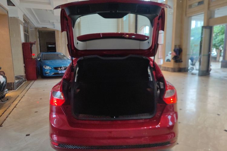 Used Ford Focus 2012 Hatchback 1.6L Automatic Fashion Edition