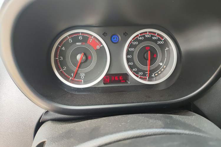 Used MG 3 2014 1.5L AMT Elite Edition Odometer Close Up