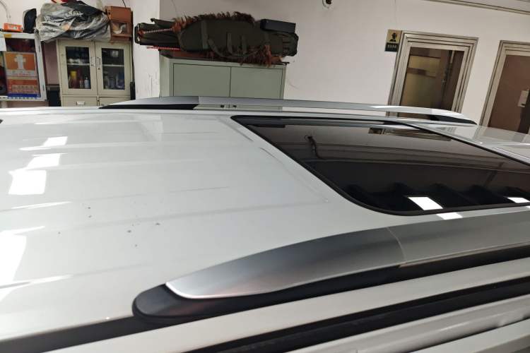 Used Toyota Granvia 2024 2.5L Hybrid Luxury Edition Roof