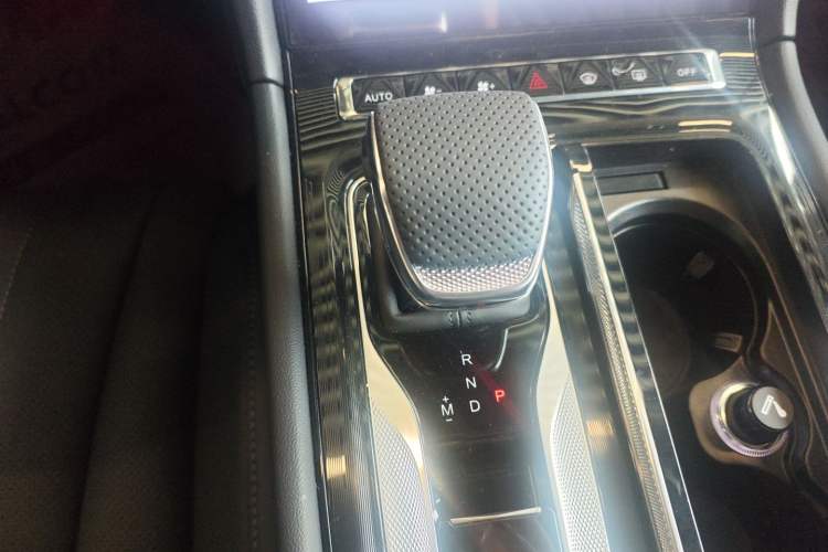 Used Hongqi H5 2025 1.5T DCT Qiyun 500 000th Unit Commemorative Edition