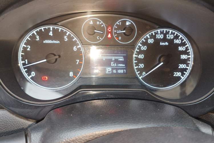 Used Nissan Tiida 2011 1.6L CVT Comfort Model Odometer Close Up