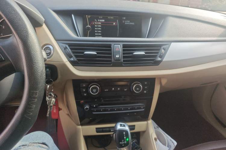 Used BMW X1 2010 sDrive18i Luxury Model