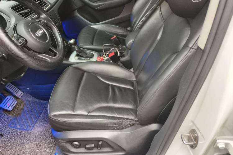 Used Audi Q3 2015 35 TFSI Comfort Model Left Front Seat