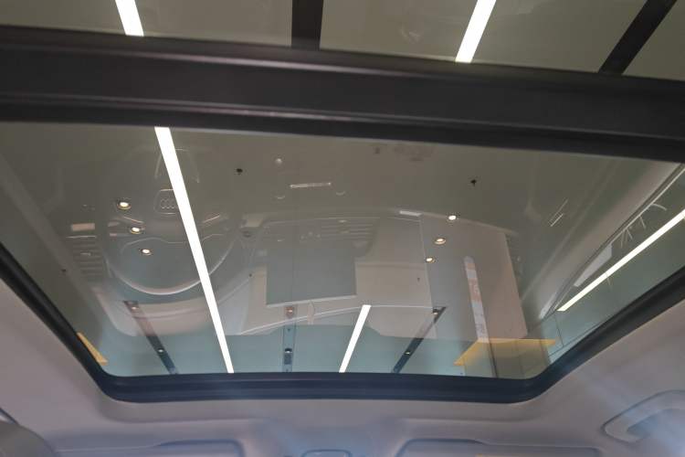 Used Audi Q5L 2021 40 TFSI Luxury Dynamic Edition Headliner