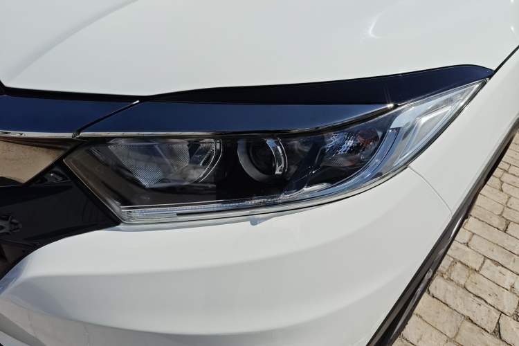 Used Honda Vezel 2020 1.5L CVT Elite Edition
