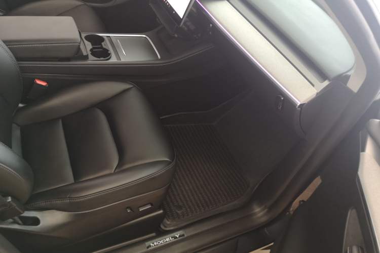 Used Tesla Model Y 2024 Rear-Wheel-Drive Version