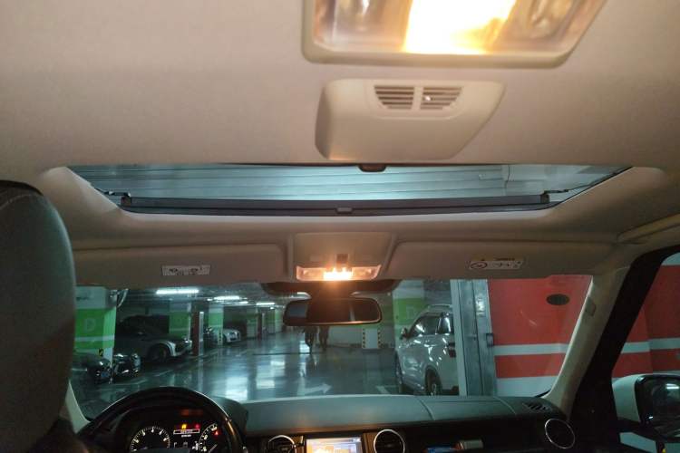 Used Land Rover Discovery 2016 3.0 SC V6 SE Headliner