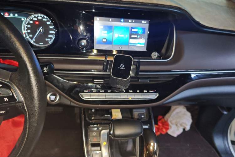 Used GAC Trumpchi M6 2019 270T Automatic Luxury Edition (7-seater) China V Standard
