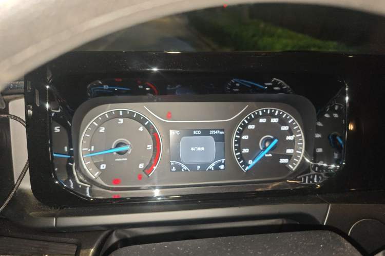 Used Ford Transit 2023 2.0T Diesel Automatic Commercial Van Short Wheelbase Low Roof—7/8/9-Seater
