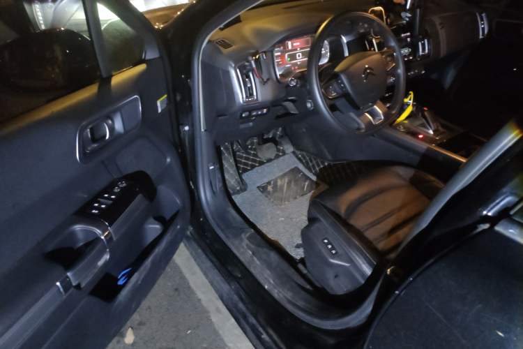 Used Citroen C6 2020 400THP Luxury Version Driver Seat