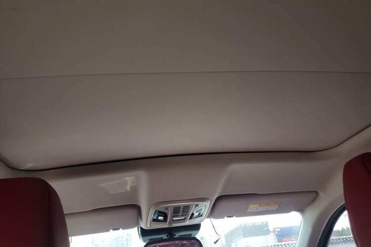 Used Wey VV5 2017 2.0T Ultra-Luxury Version
