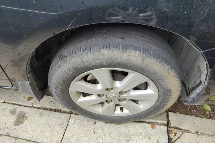 Used Toyota Corolla 2011 1.6L Manual GL Right Front Wheel Hub