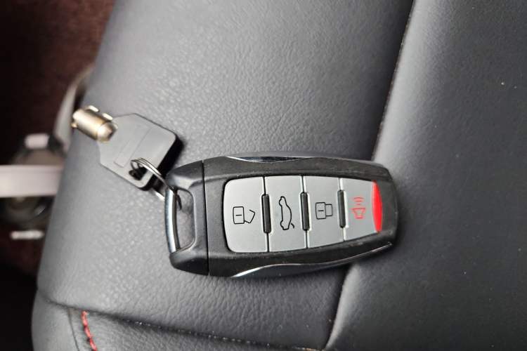 Used Haval M6 2017 1.5T Automatic Two-Wheel Drive Elite Model
