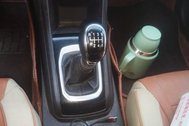 Used Baojun 310W 2017 1.5L Manual Comfort Version China V Gear Lever