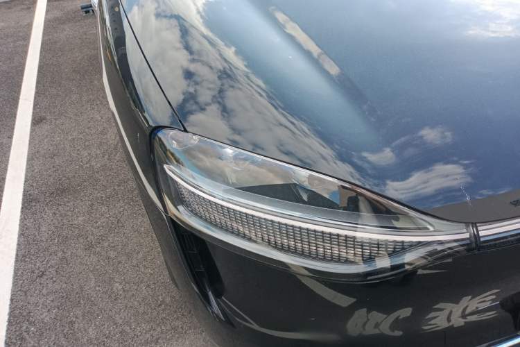 Used Hima AITO M9 2024 Range-Extended Ultra Version 42 kWh 6-Seater Model
