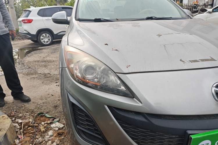 Used Mazda 3 2011 Sedan 1.6L Automatic Comfort Model Right Front Headlight