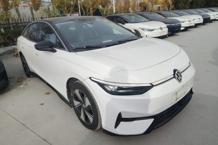 Used Volkswagen ID.7 VIZZION 2024 AIR model
