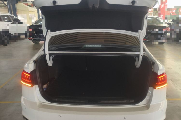 Used Volkswagen Bora 2023 300TSI DSG Prestige Edition
