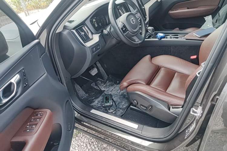 Used Volvo XC60 2020 T5 4x4 Smart Luxury Edition
