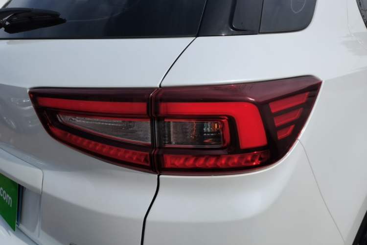 Used CHANGAN CS55 2019 1.5T Manual Colorful Model China VI Standard