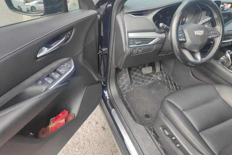 Used Cadillac XT4 2020 Revised Version 28T Two-Wheel Drive Luxury Edition Driver Seat