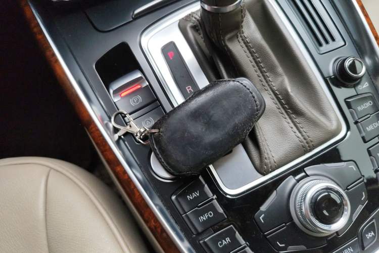 Used Audi Q5 2011 2.0TFSI Comfort Version
