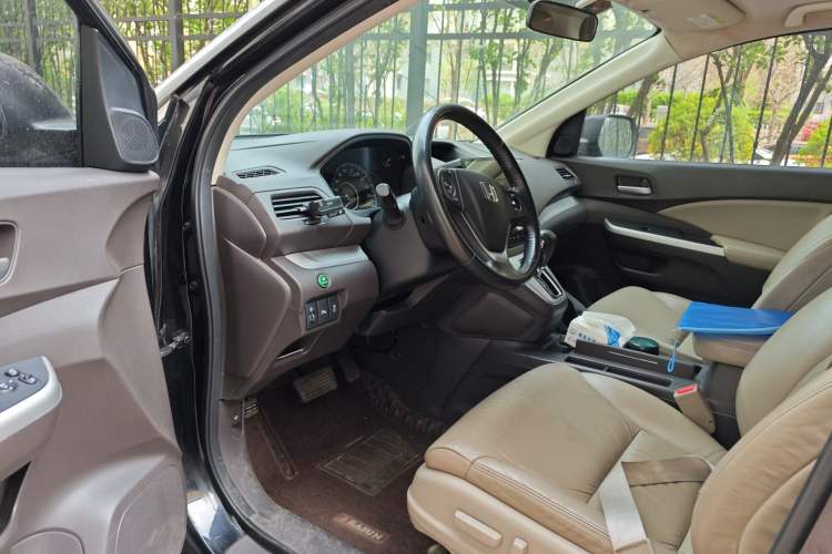 Used Honda CR-V 2013 2.4L two-wheel drive luxury version Driver Seat