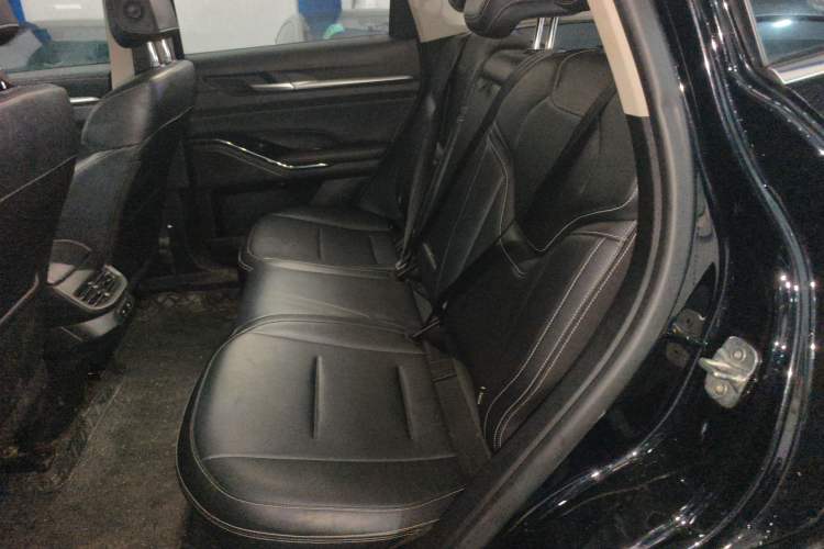 Used Haval H6 2021 3rd Generation 2.0T Automatic Two-Wheel Drive Max Left Rear Seat