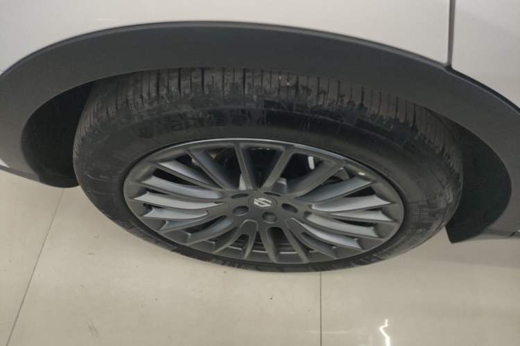 Used Leapmotor C11 2024 Pure Electric 580 LiDAR Edition Right Rear Wheel Hub