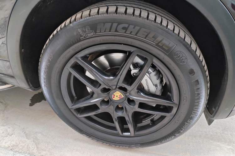 Used Porsche Cayenne 2011 Cayenne S 4.8L
