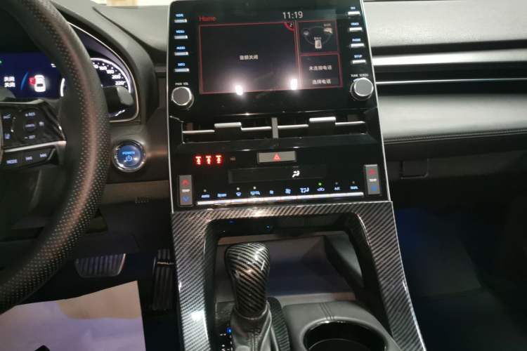 Used Toyota Avalon 2019 Dual-Engine 2.5L Luxury Edition China VI Standard
